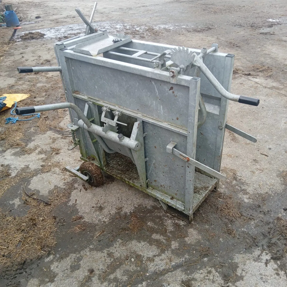 Dehorning Crate - Image 3