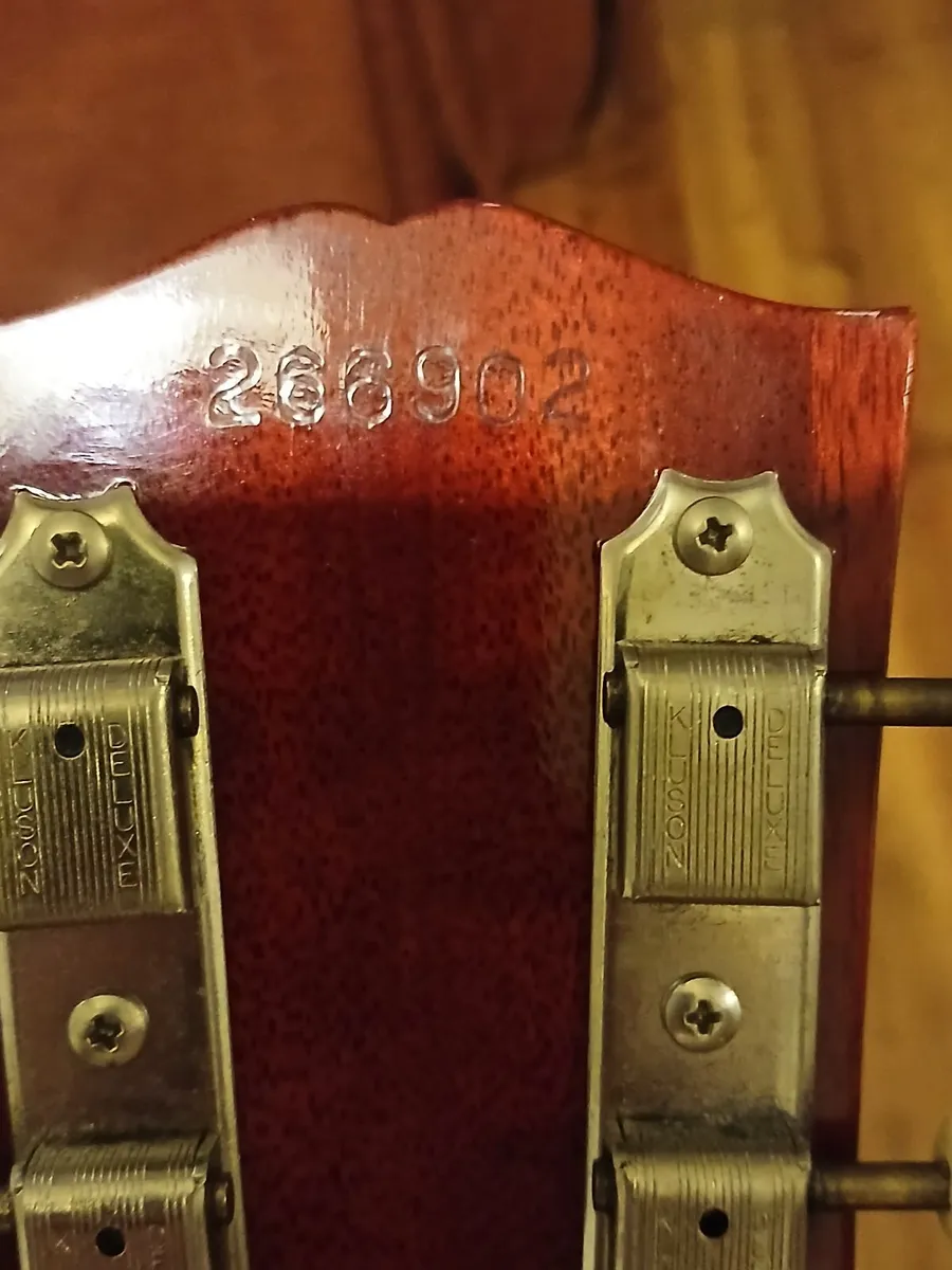 1960s Gibson Guitar - Image 3