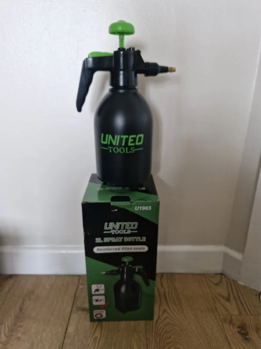 2l spray bottles - Image 1