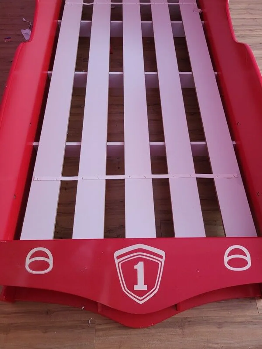 kids bed - Image 3