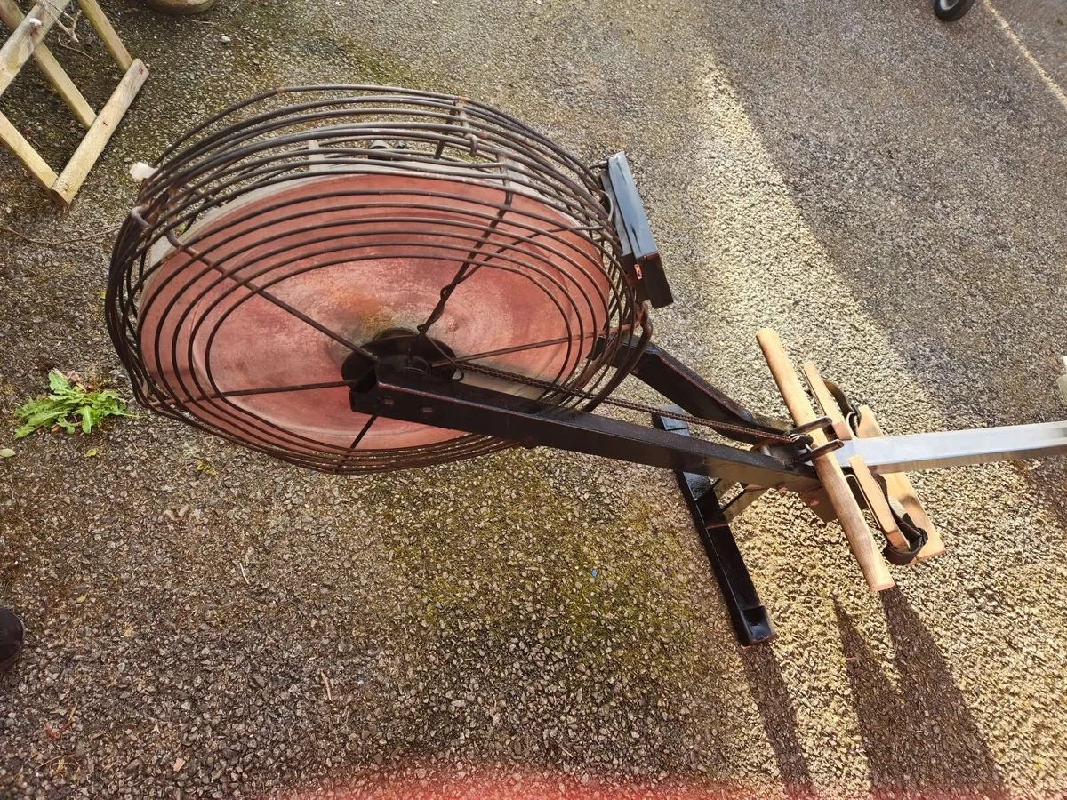 Rowing machine - Image 3
