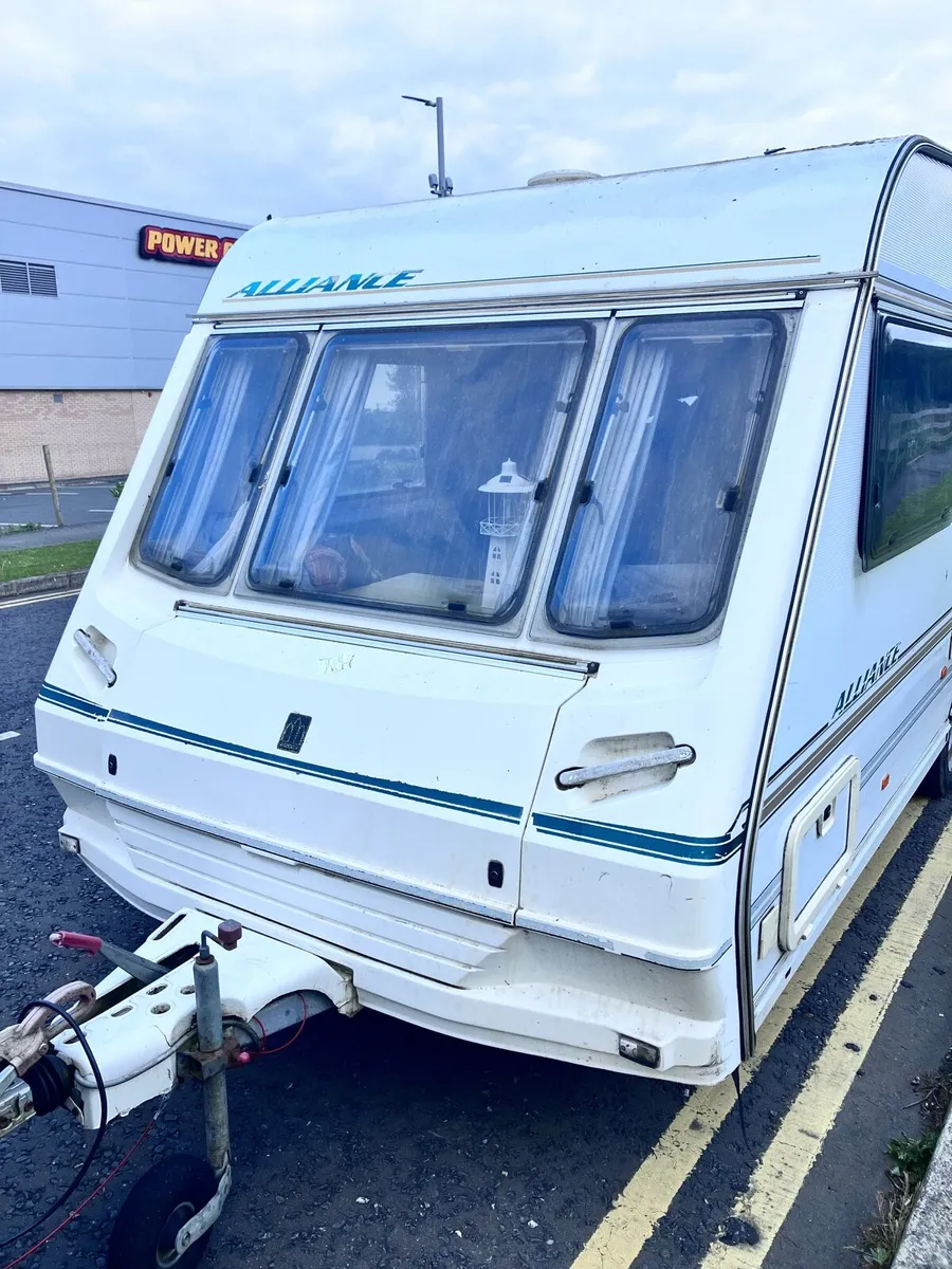 Caravan - Image 1