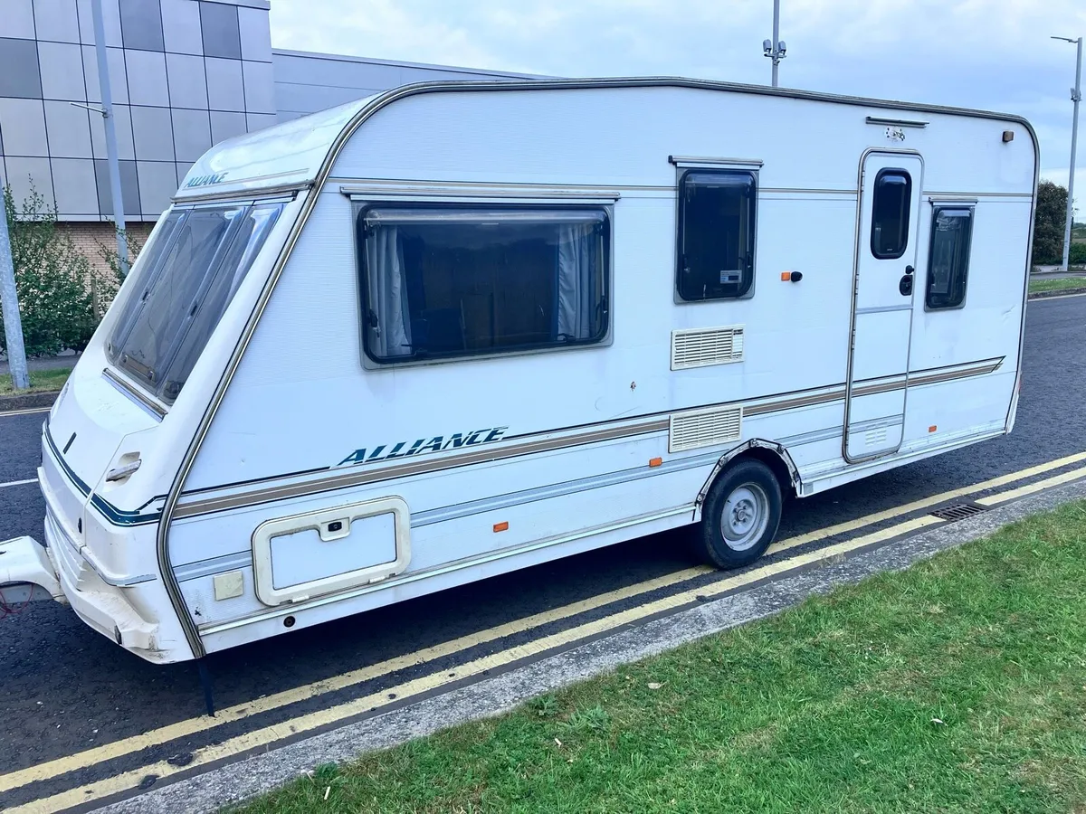 Caravan - Image 2
