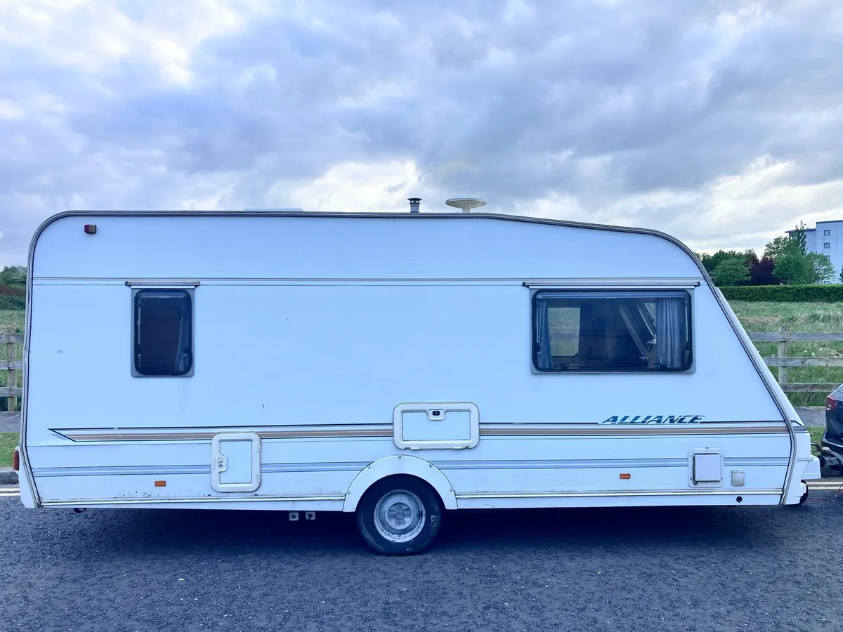 Caravan - Image 3