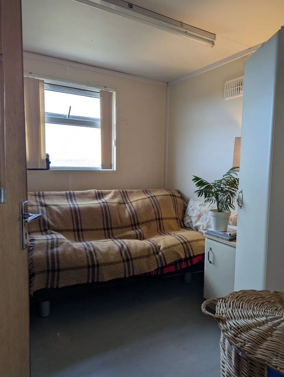 Cabin - Image 2