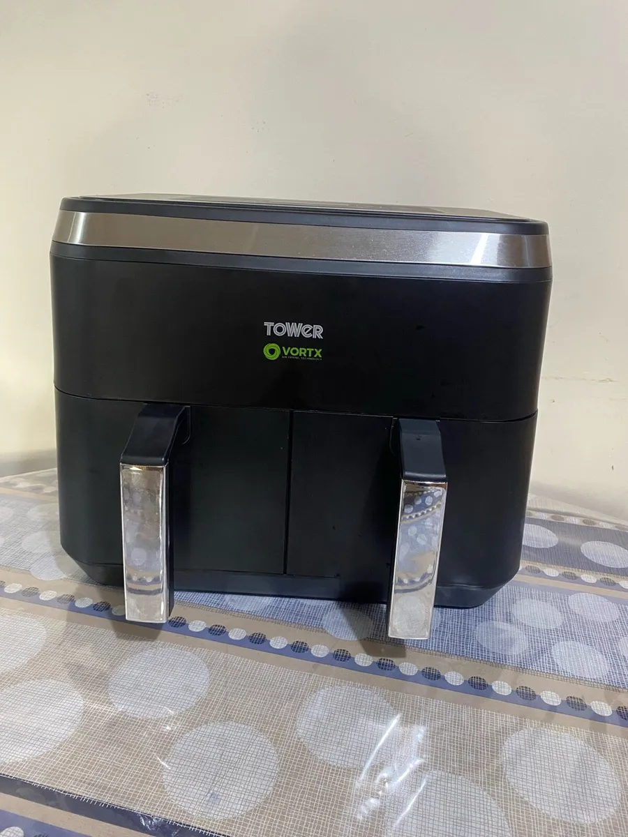 Air fryer - Image 1