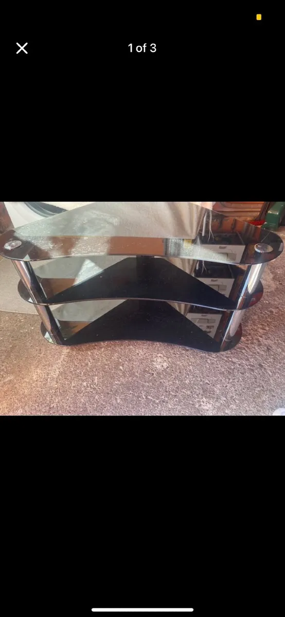 TV stand - Image 3