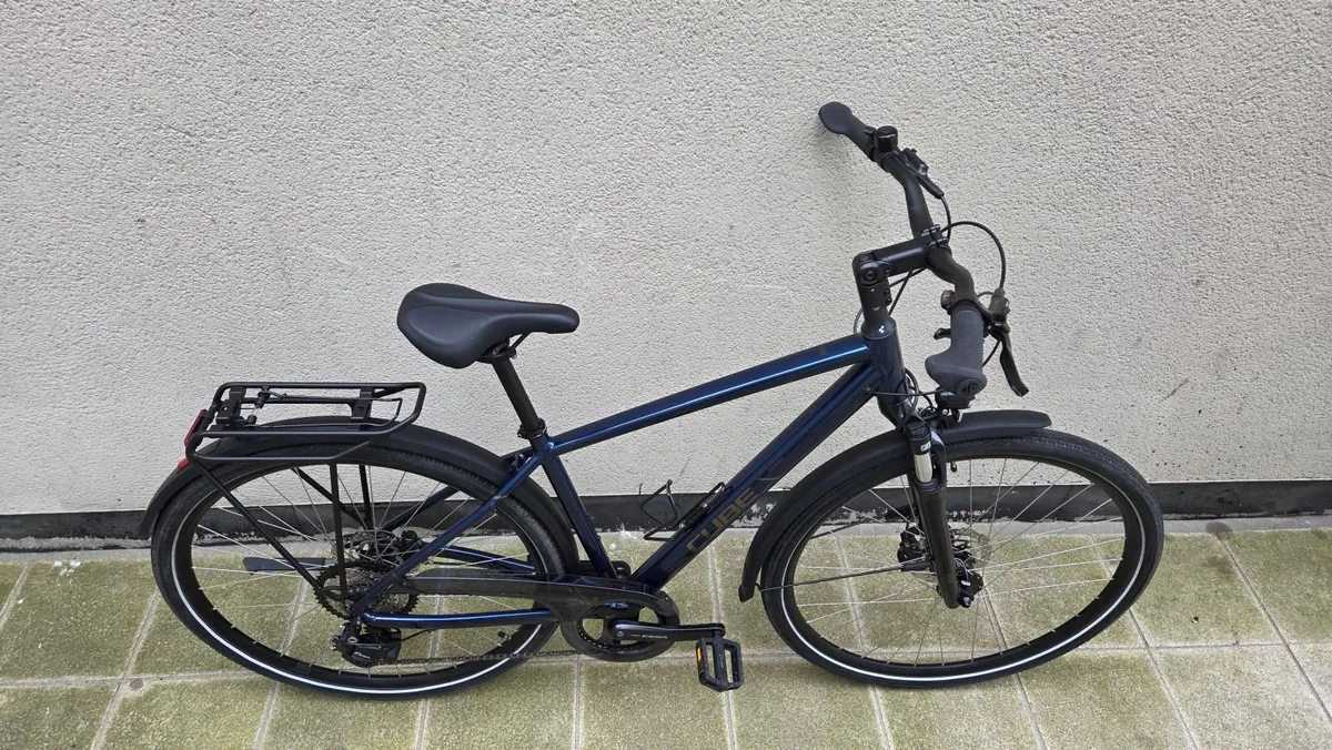 Cube Touring One 2025 hybrid bike - Image 2