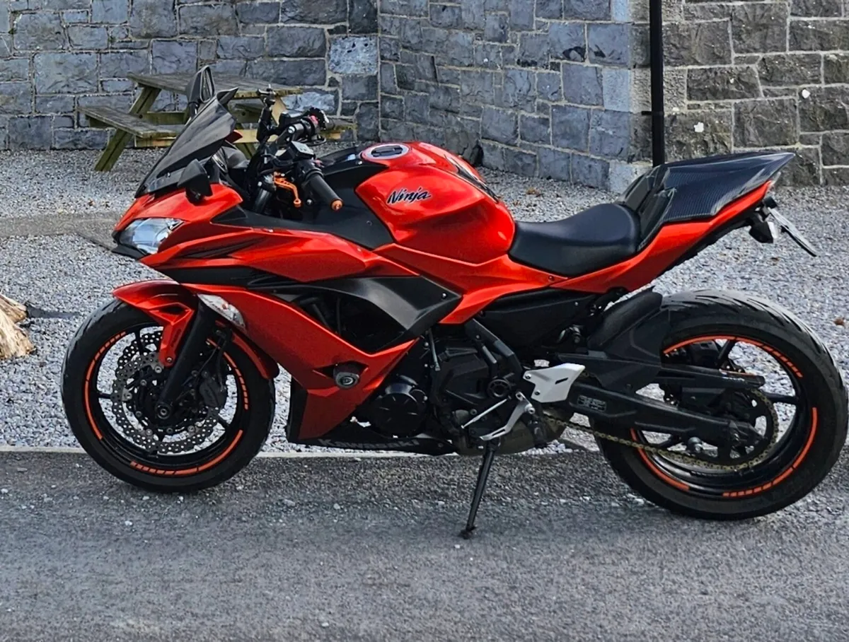 Ninja 650 Lowered + extras - Image 1