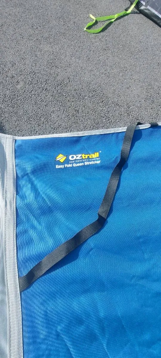 Tent, air tent and accessories - Image 3