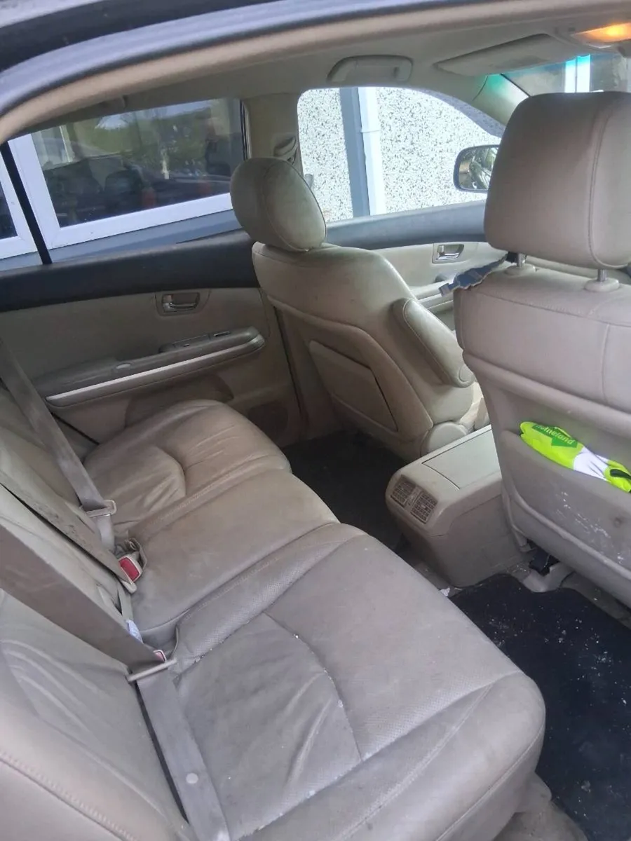Lexus hybrid jeep - Image 3