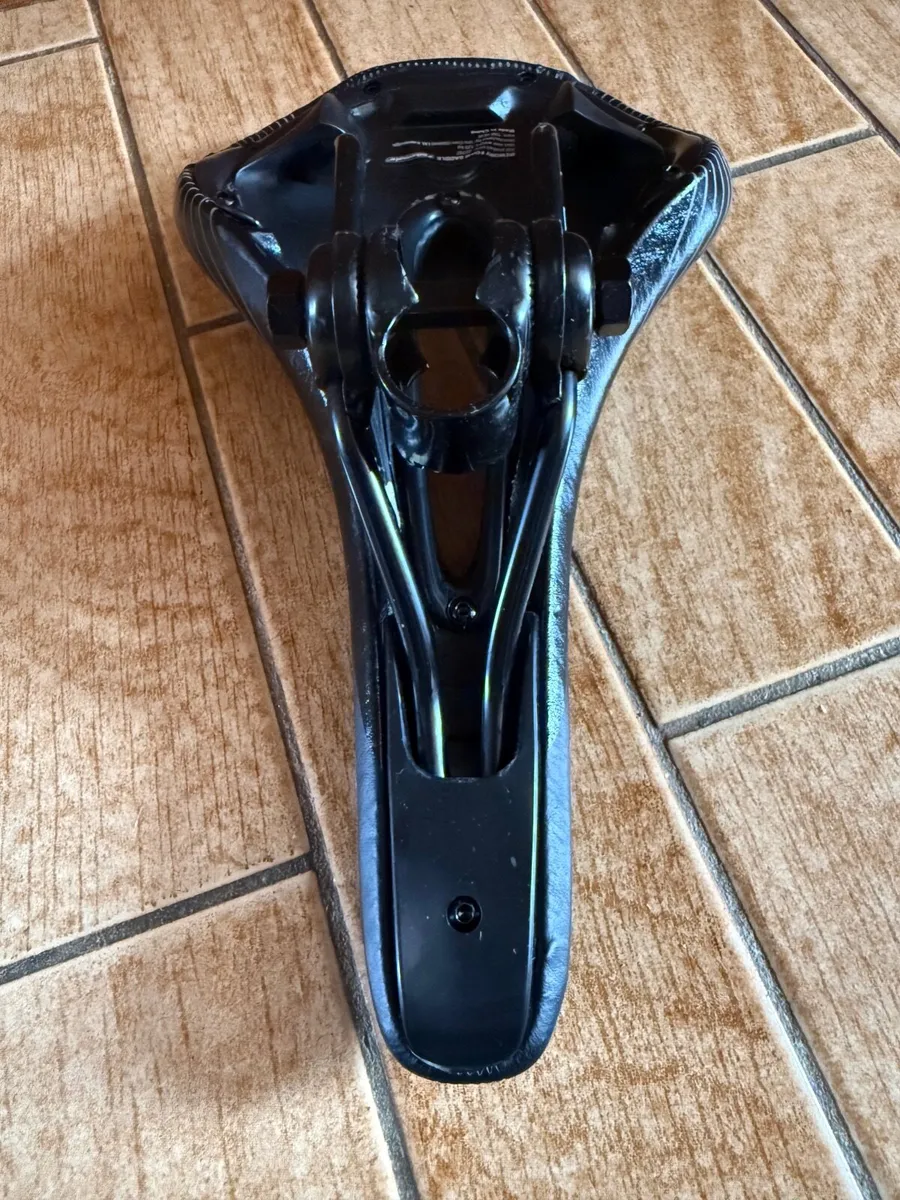 Mountain Bike Saddle - Image 4