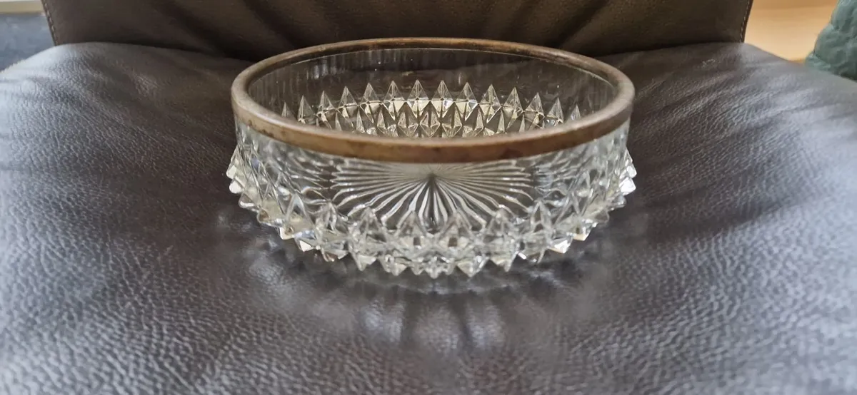 Glass bowl - Image 3