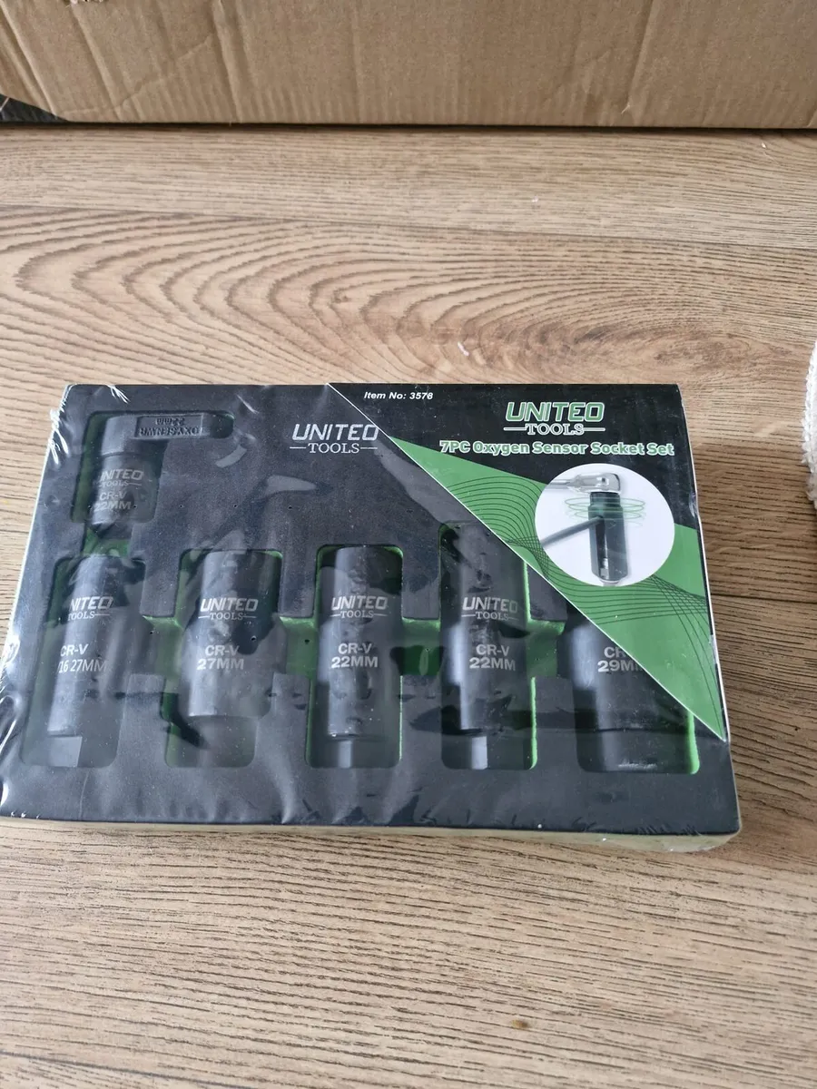 Oxygen sensor socket set