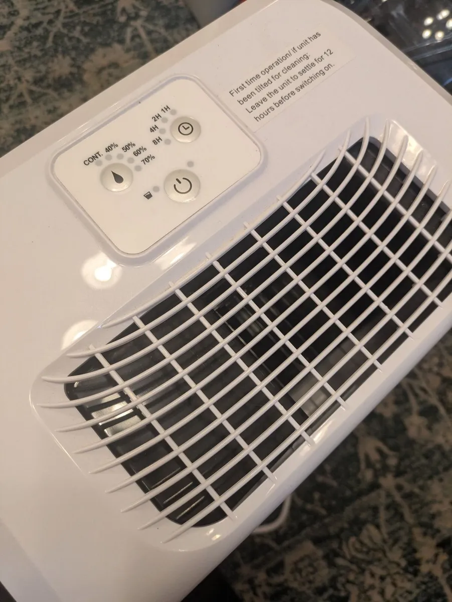 Dimplex EverDri10e dehumidifier with timer - Image 2