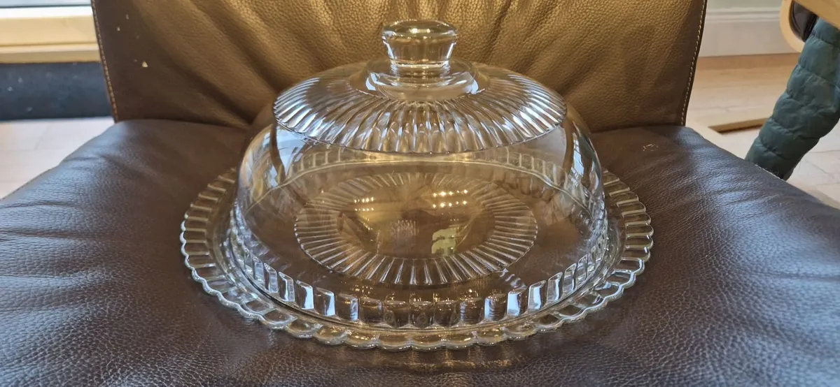 Cake stand & cover - Image 2
