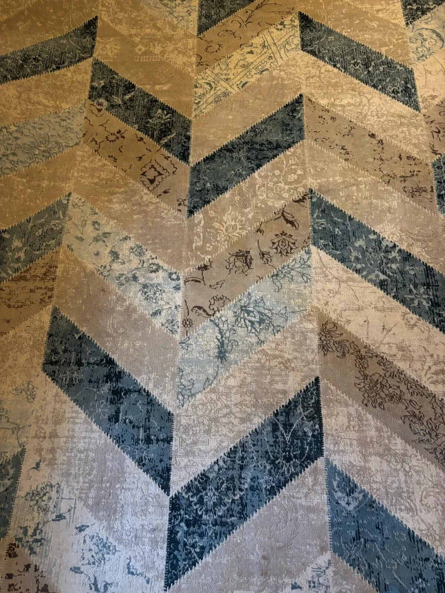 Rug - Image 1