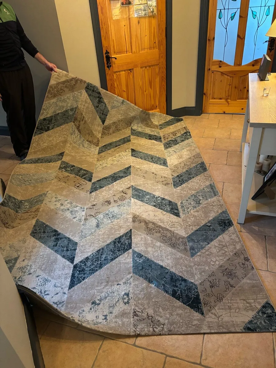 Rug - Image 2