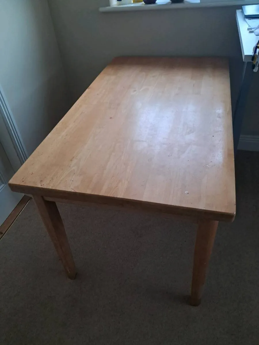 Kitchen table - Image 2