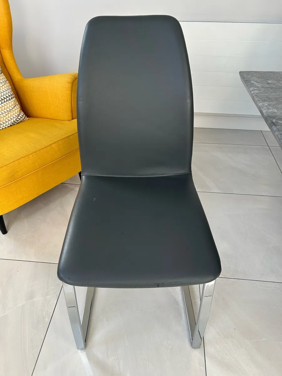 Kitchen chairs - Image 2