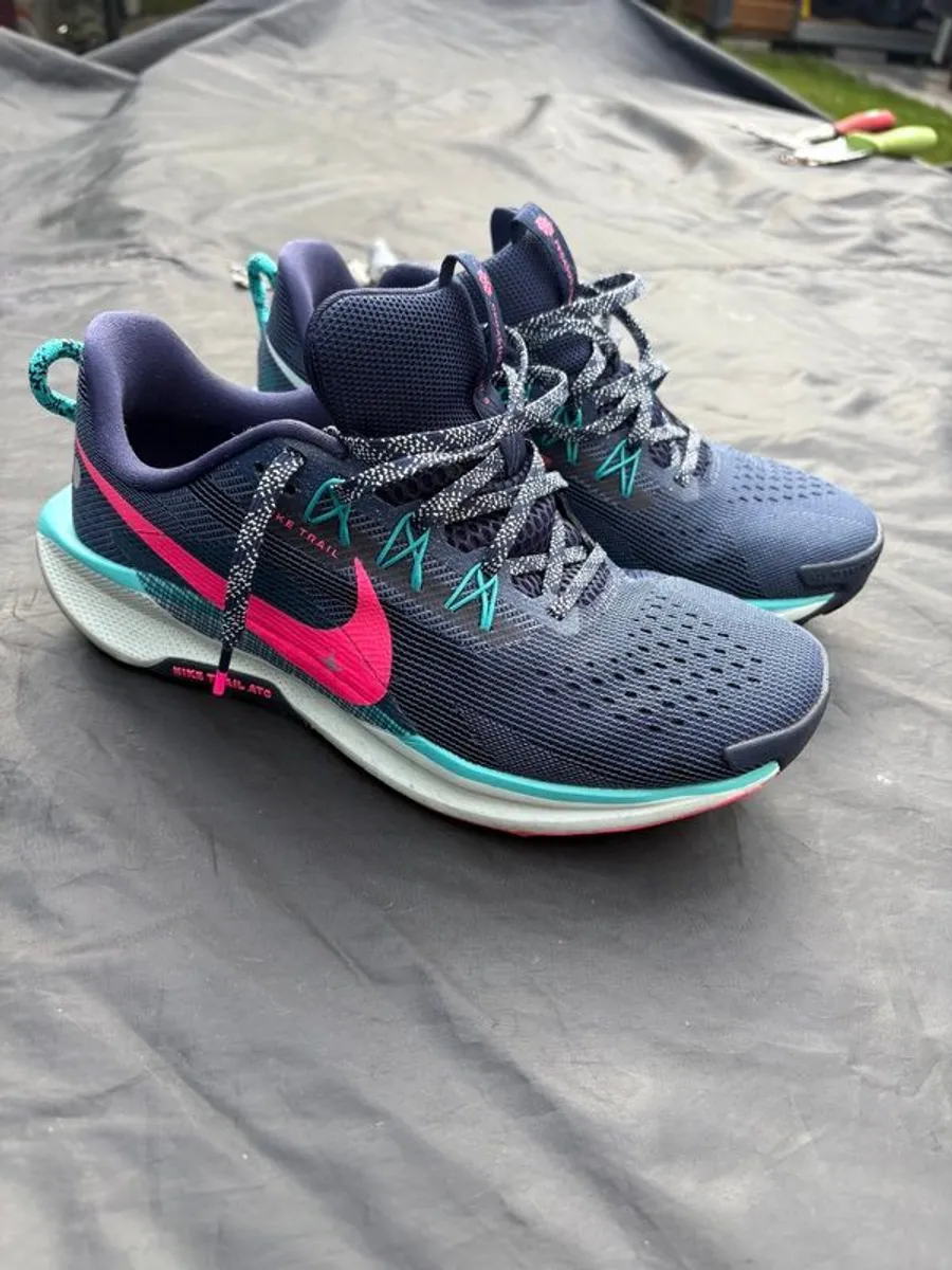 Nike Pegasus Trail 5 Mens Trainers Size 8 (42) - Image 4