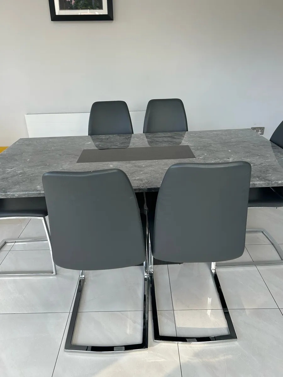 Kitchen chairs - Image 3