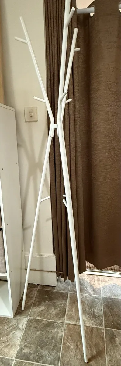 Coat hanger - Image 1