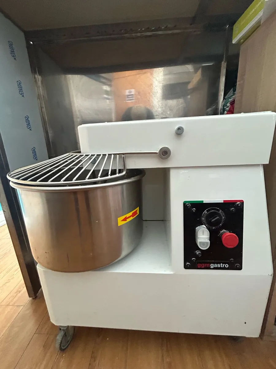 Kitchen Equipment - very good condition - Image 1