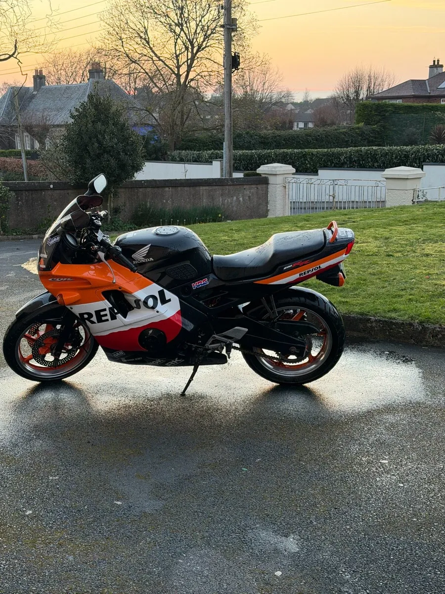 Cbr 600rr - Image 1