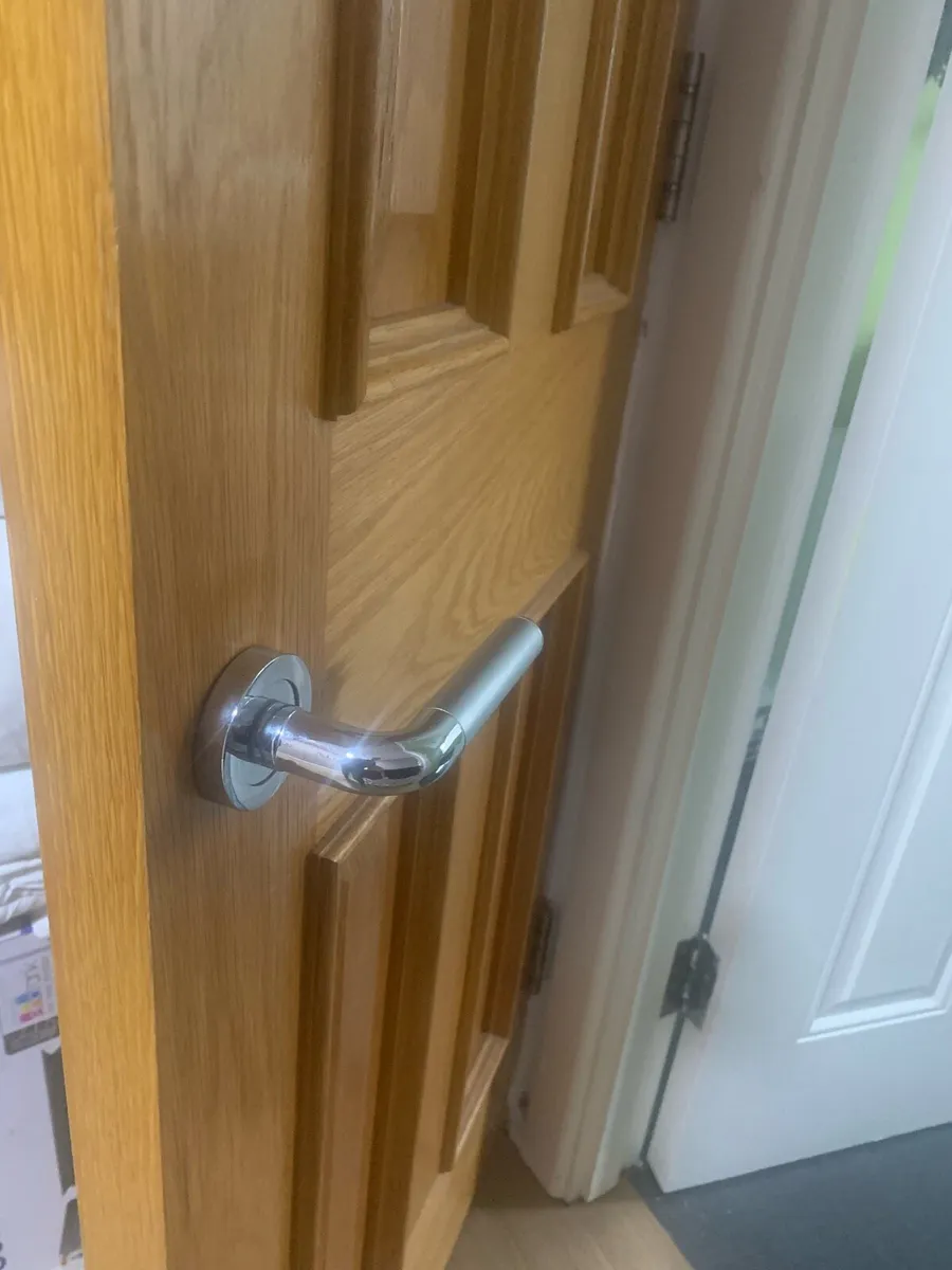 2x oak doors 24x78 - Image 2