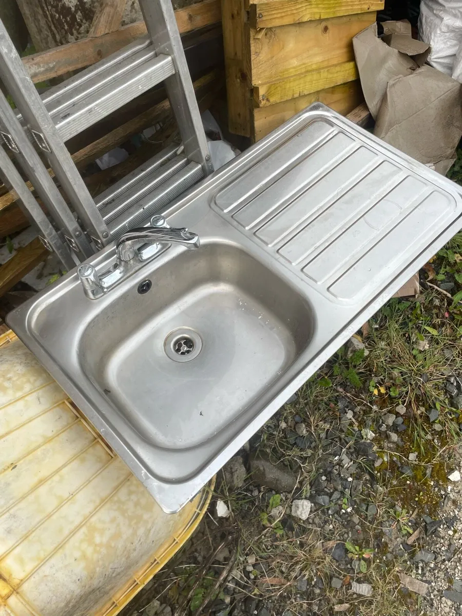 Kitchen sink - Image 2