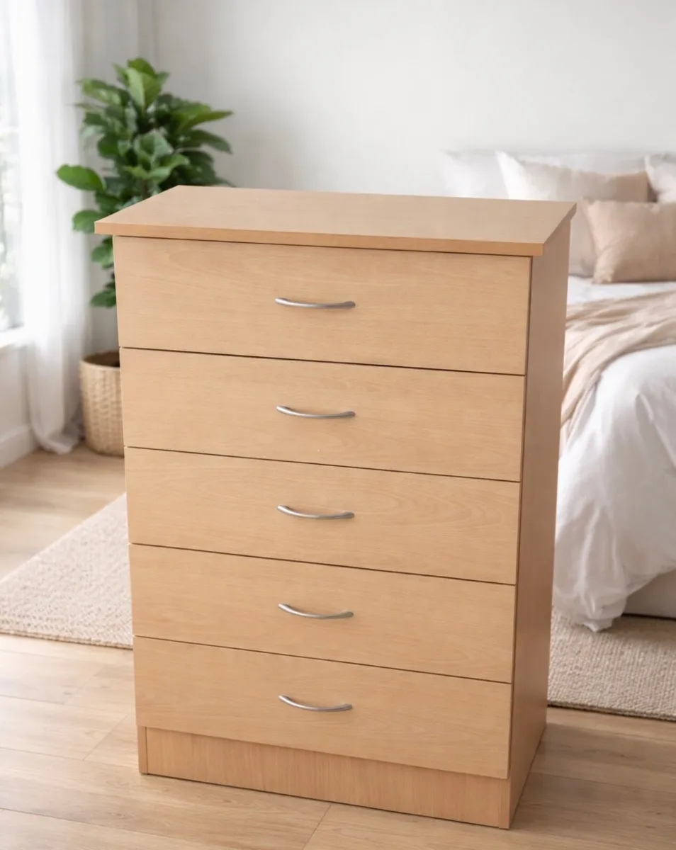Chest of drawers