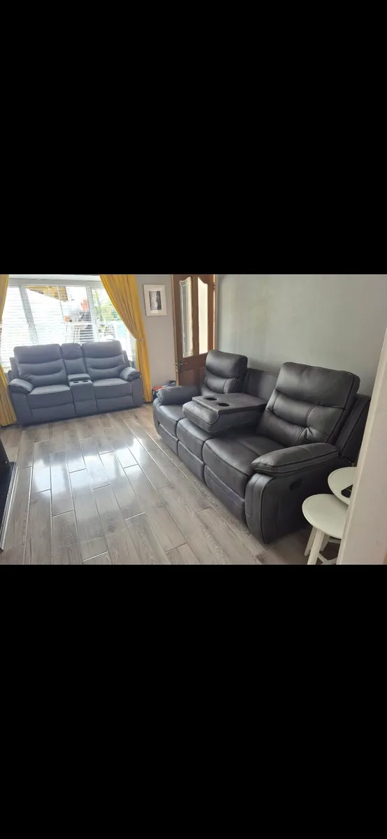 3 seater & 2 seater reclining sofas