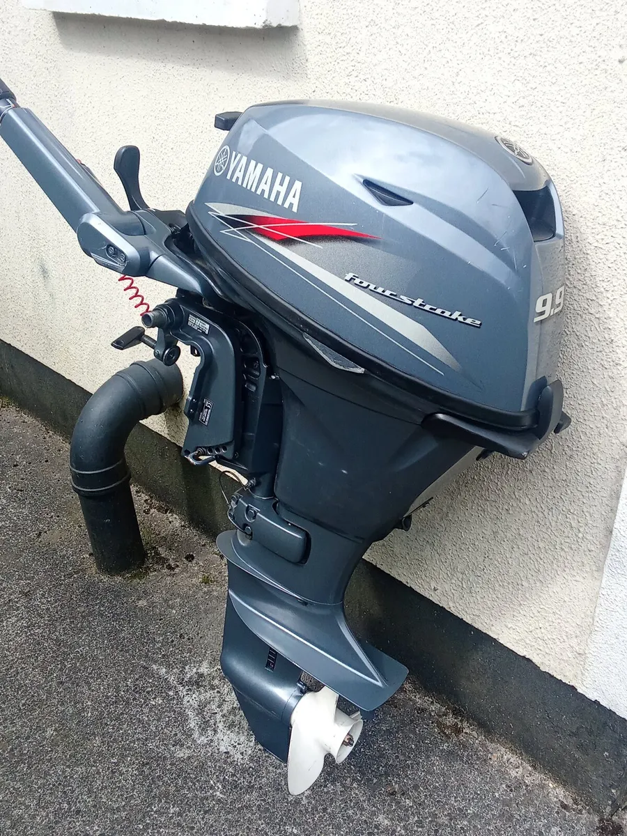 4-stroke outboard YAMAHA-9,9-20 hp - Image 1