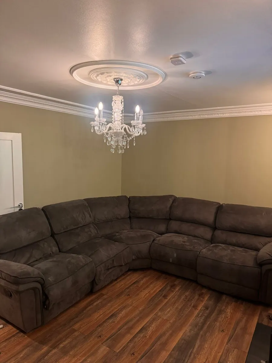 Corner Suite €150 - Image 3