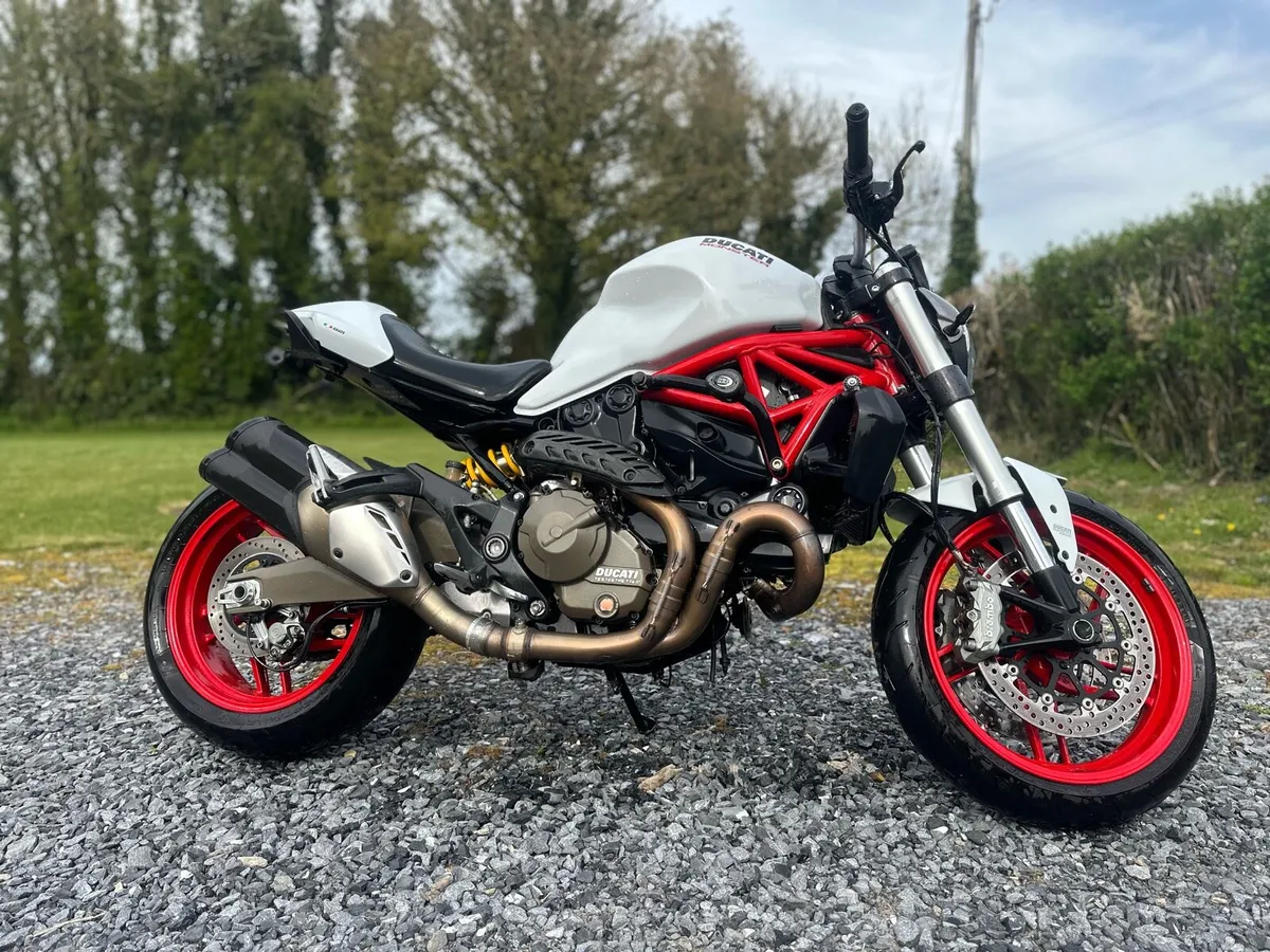 Ducati Monster 821 - Image 2