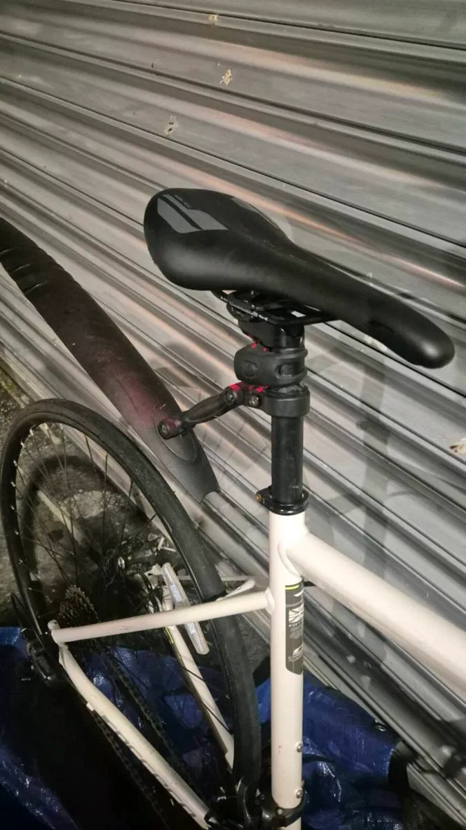 ROAD RACING BIKE - Image 3