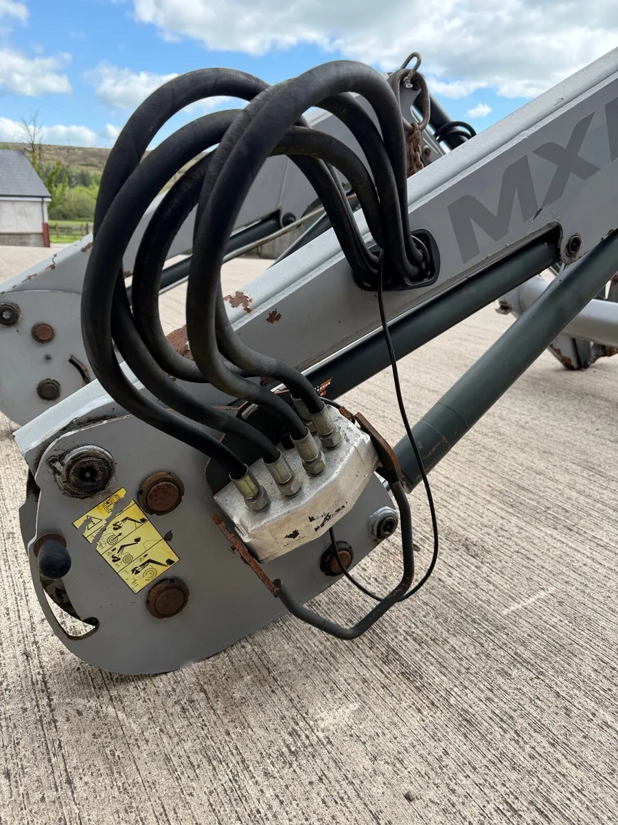 MX Loader & Brackets 5400 series - Image 3