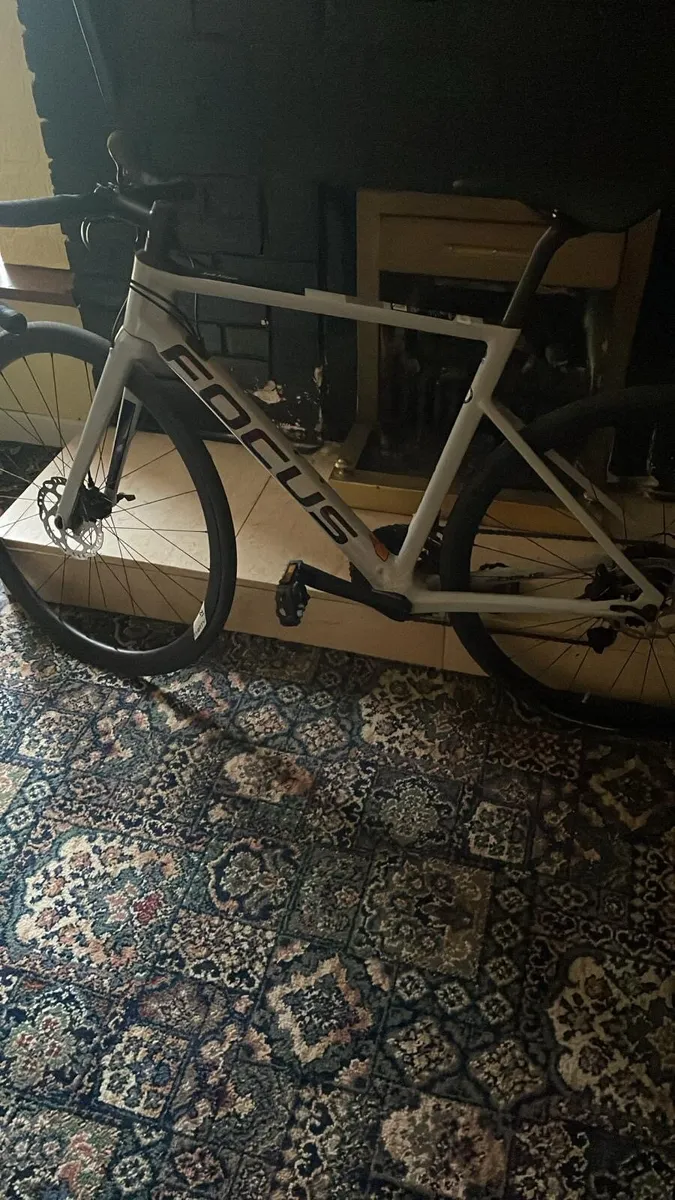 Focus road bike - Image 3