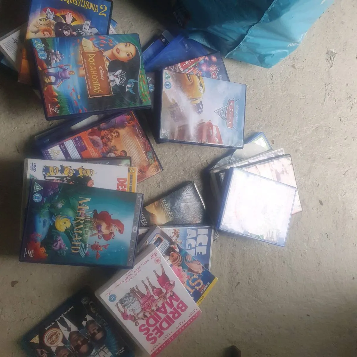 DVDs .kids and movies - Image 3