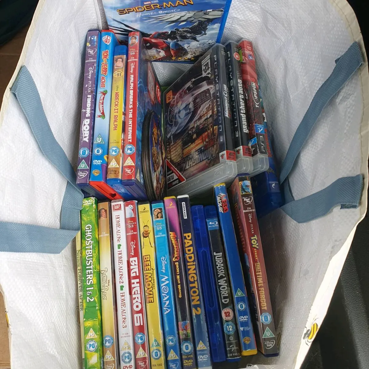 DVDs .kids and movies - Image 1