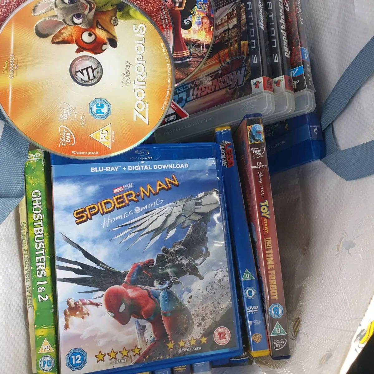 DVDs .kids and movies - Image 2