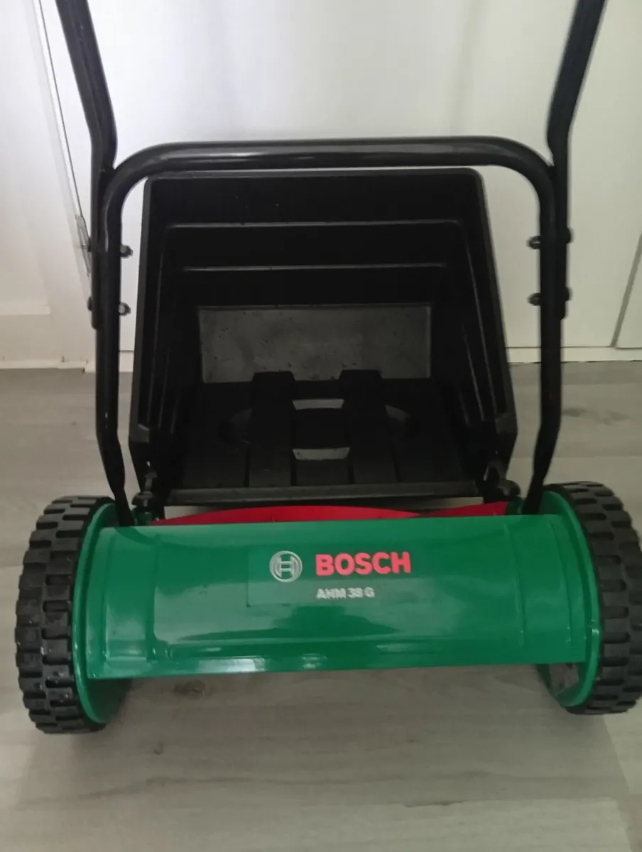 New Push lawnmower Bosch AMG 38G - Image 1