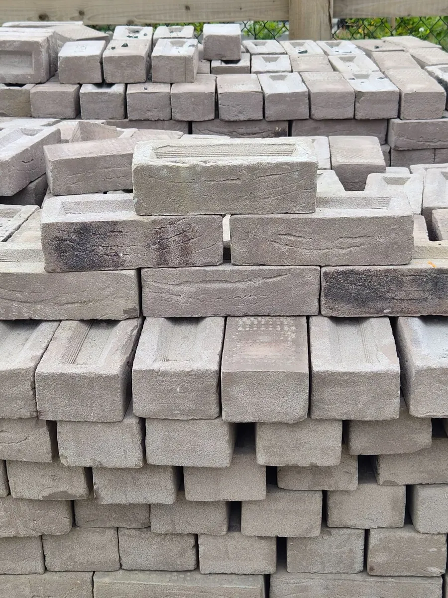 Bricks - Image 2