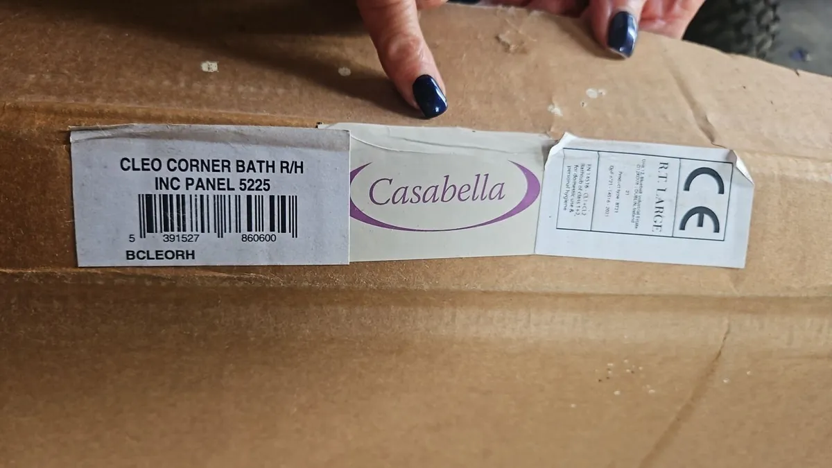 Bathtub - Image 4