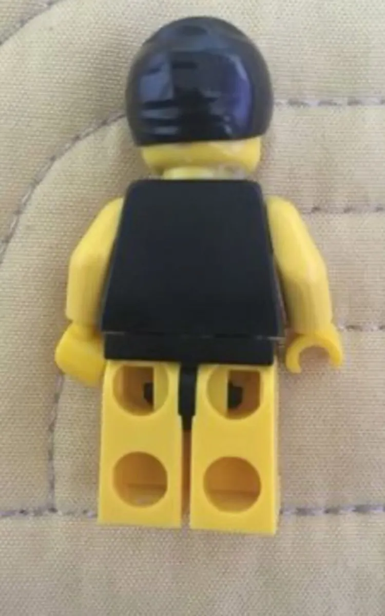 Lego Minifigure - Swimmer - Image 2