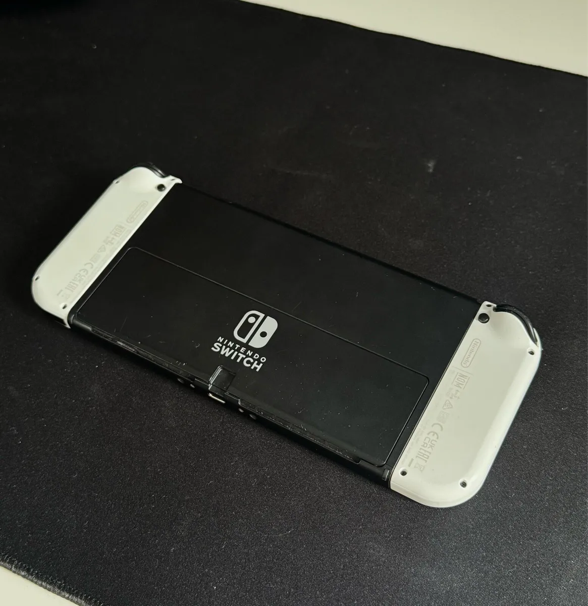 Nintendo Switch OLED - Image 4