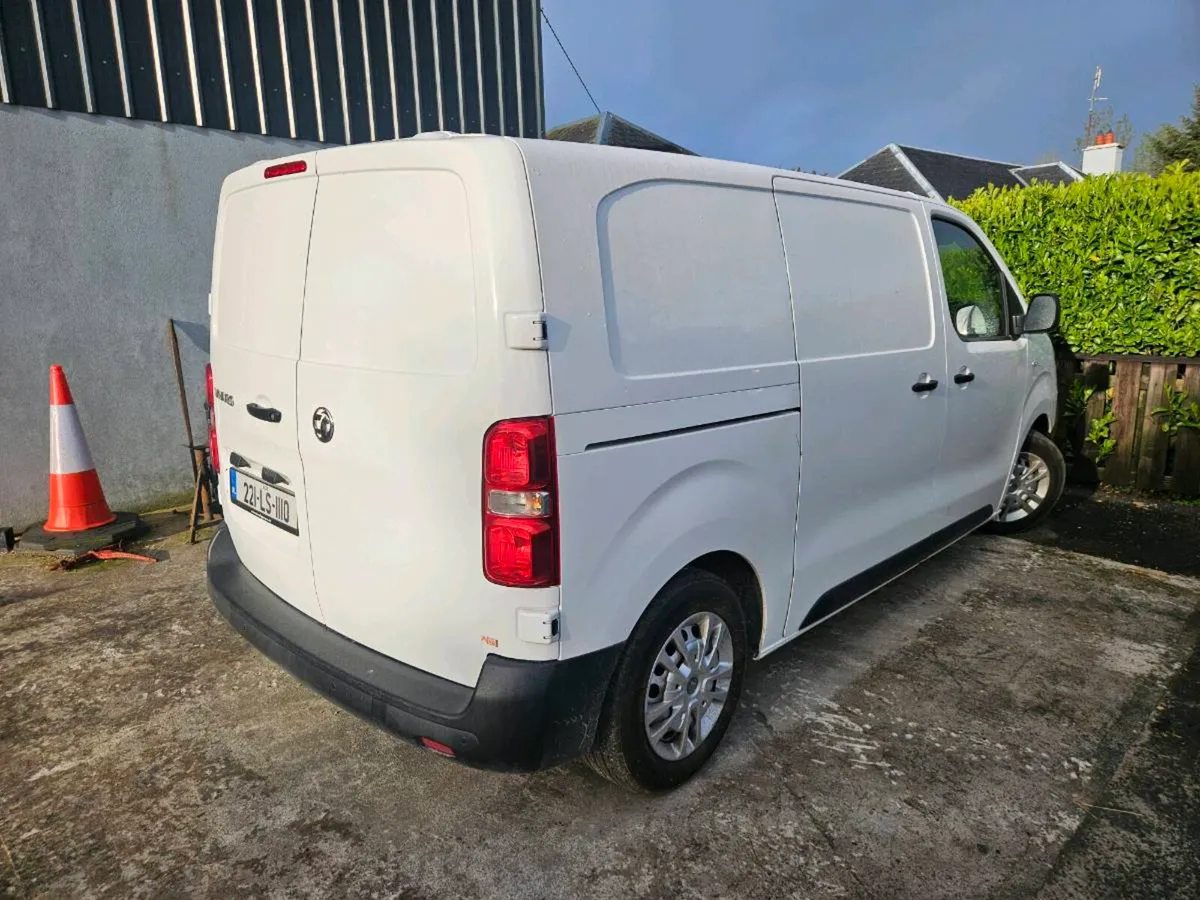 Opel vivaro 2022 - Image 2