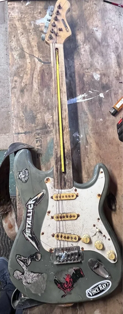 Vintage Fender strato caster - Image 2