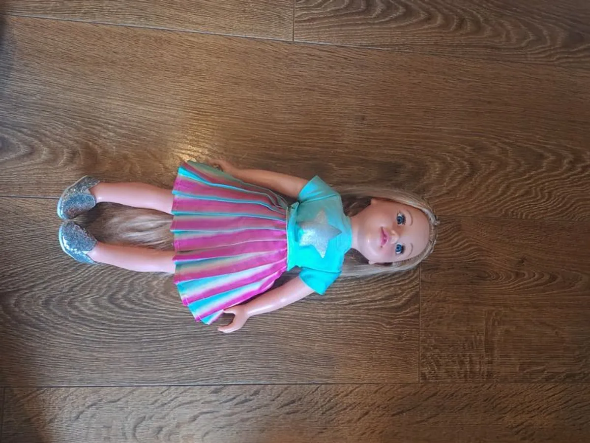 Dolls - Image 2